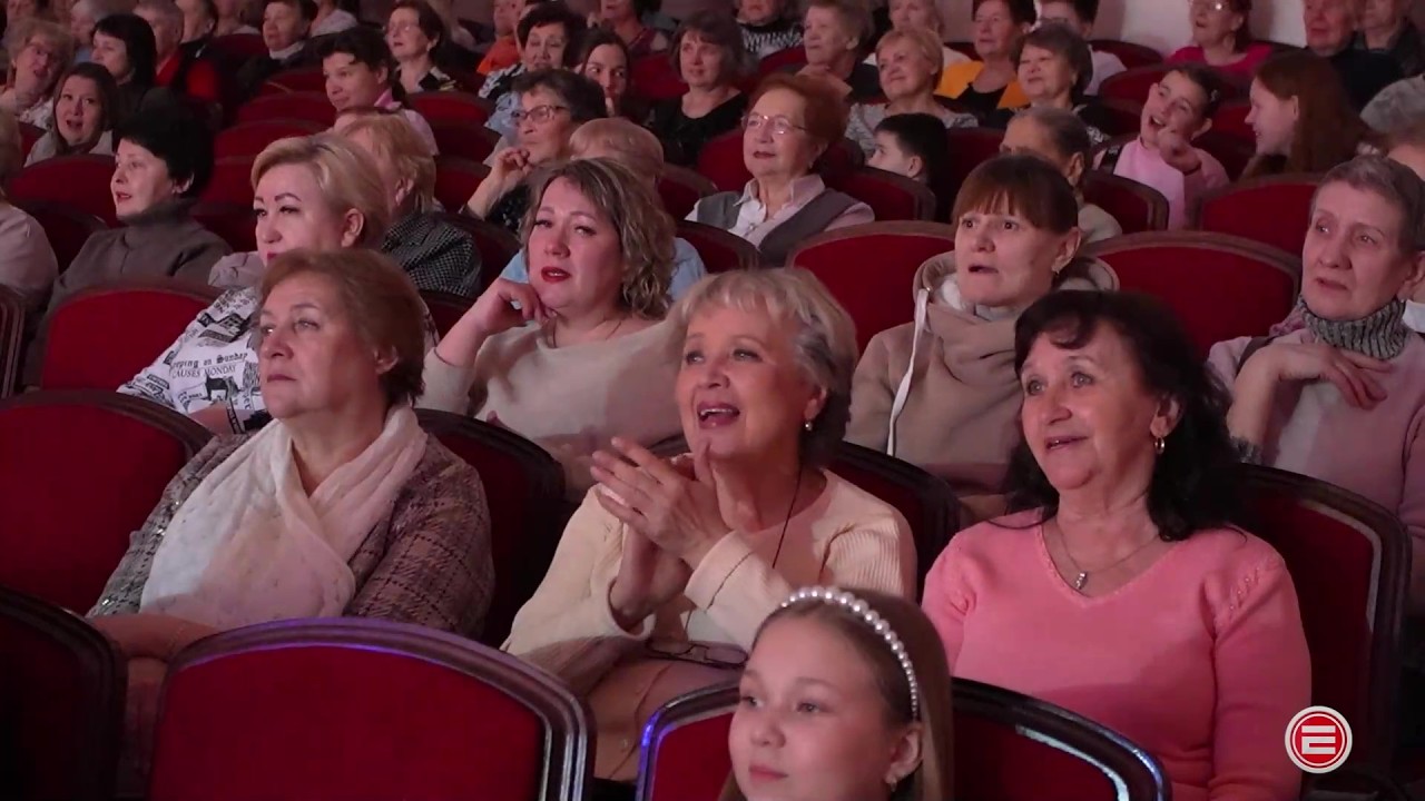 За милых дам! В Ревде прошел праздничный концерт