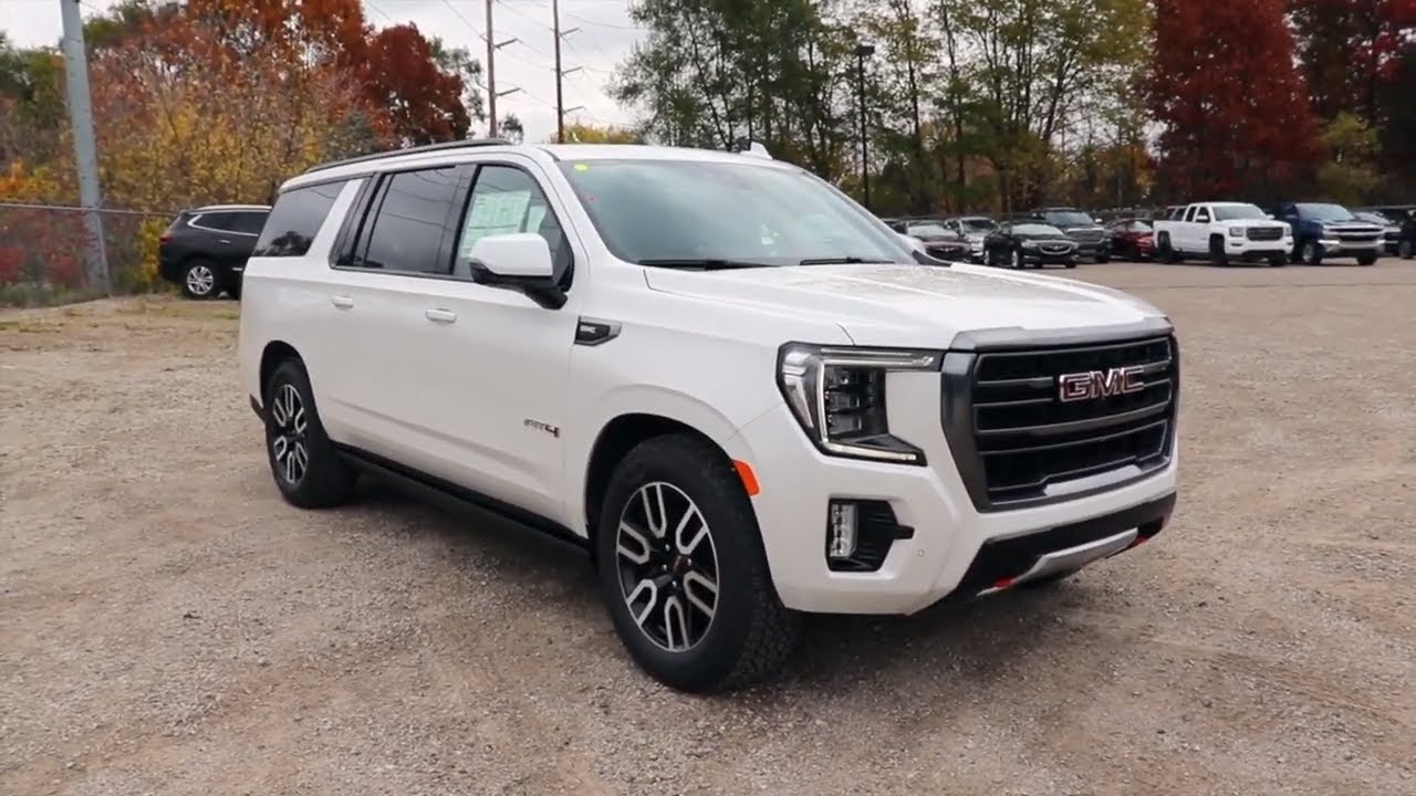 GMC Yukon XL AT4 2021 года