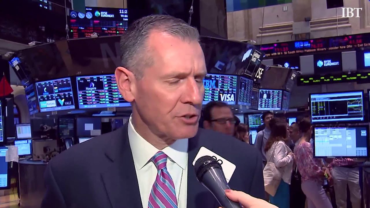 Apple Inc (NASDAQ: AAPL) Stock Split: When To Buy Shares