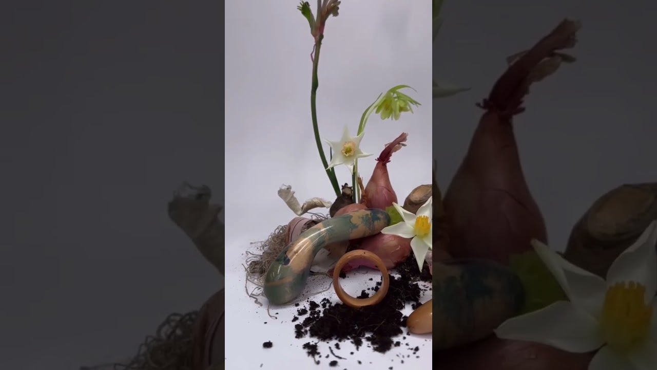 Creating a floral arrangement based on The Chakrubs Forest Line