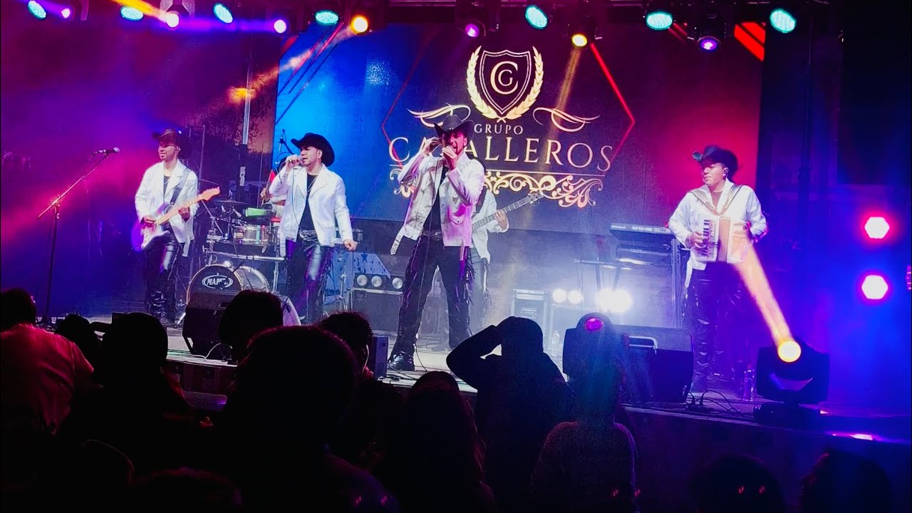 GRUPO CABALLEROS EN VIVO 2024(FIESTAS PATRIAS) MIX VETE POR DONDE VINISTE