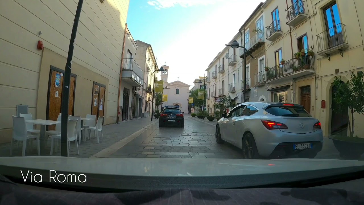 CASTROVILLARI (CS) - Un giro in macchina per le strade cittadine! 🚙
