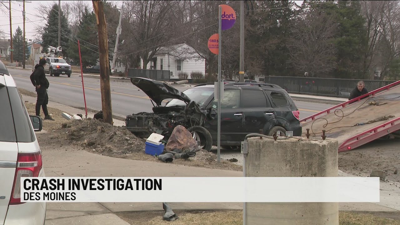 Portion of Euclid Ave closed as DMPD responds to crash with injury