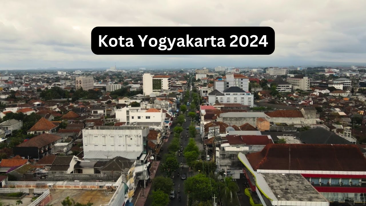 Pemandangan KotaYogyakarta 2024 dari udara dengan drone