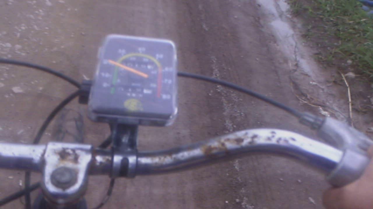 Testanto o velocimetro da bicicleta verona