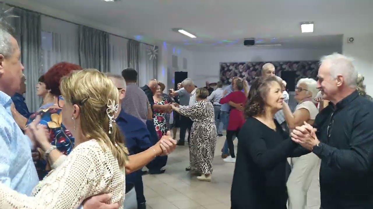04 10 2025 RELACJA NA ŻYWO TAK BAWI SIĘ WOLA SOLECKA z Kapelą Zbyszka Ciechowicza 