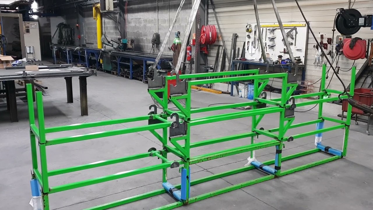 Civi&egrave;re pour profil&eacute;s longs avec syst&egrave;me d&rsquo;embo&icirc;tement