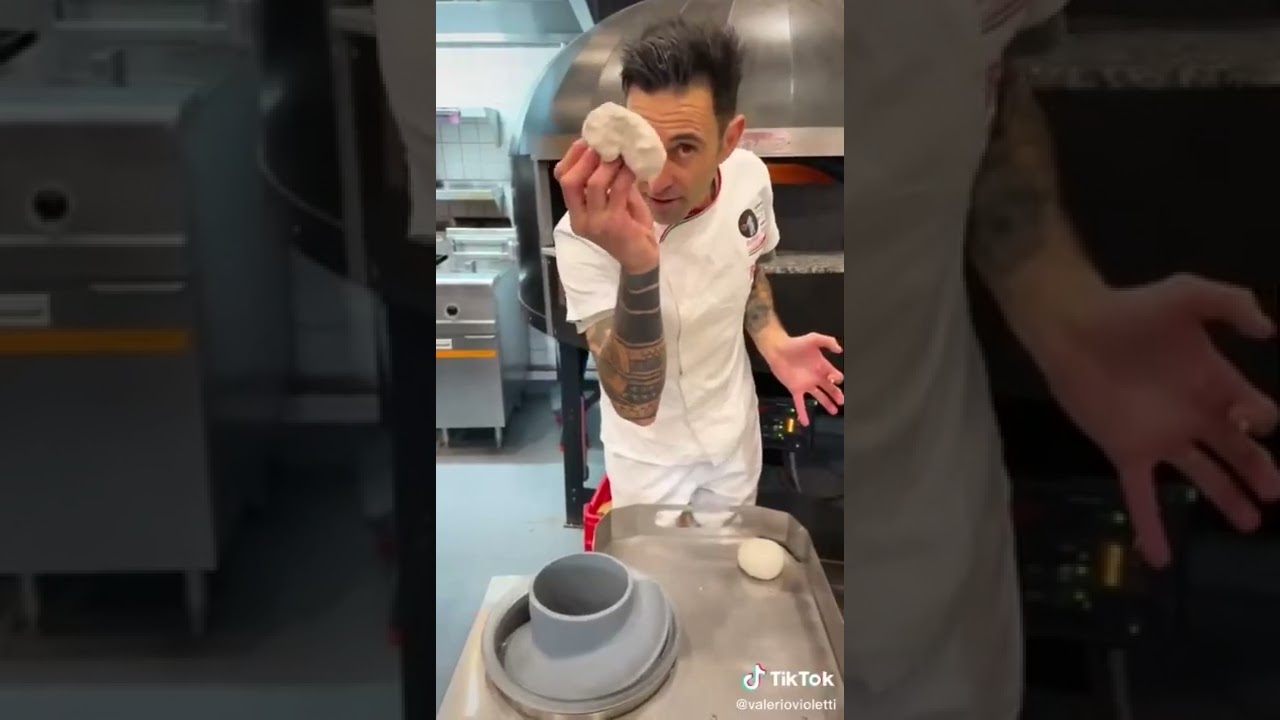 Pizza dough rounder Ballmatic 1000 , tested by Valerio Violetti
