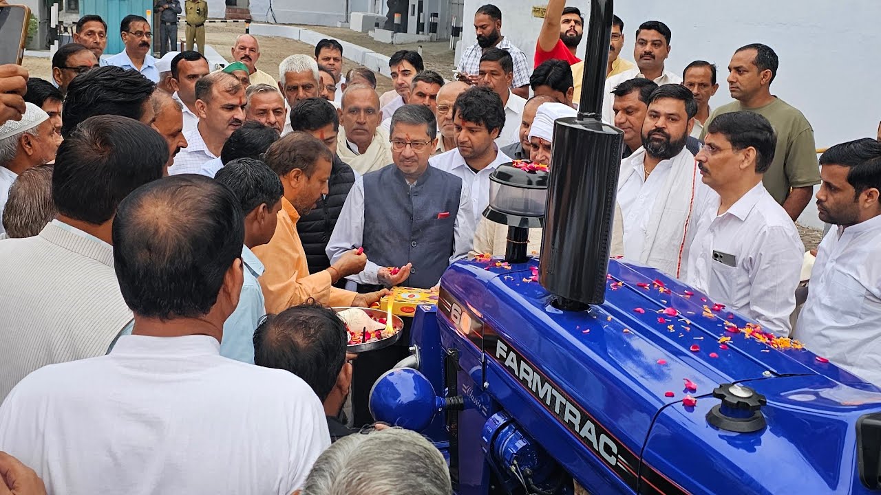 आज चल गया दौराला शुगर मिल पैराई सत्र प्रारंभ दिनांक 30 अक्टूबर को मिल के मालिक आते हैं मुहूर्त मे