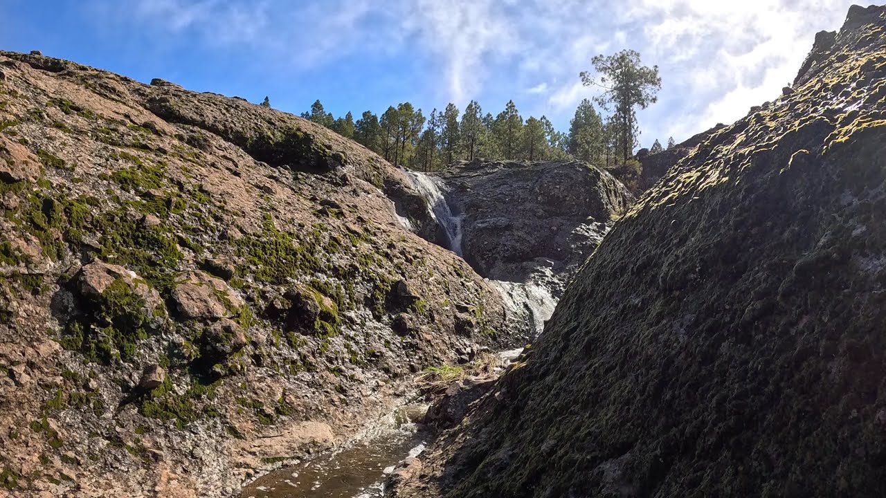 Cascada de lluvia en gran canaria ESPAÑA