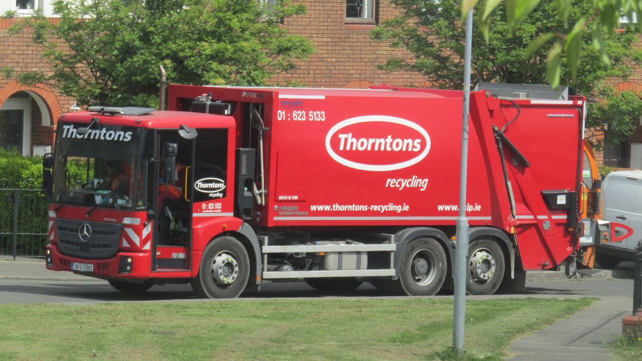 Thorntons Recycling Mercedes Econic Collecting Green Bins