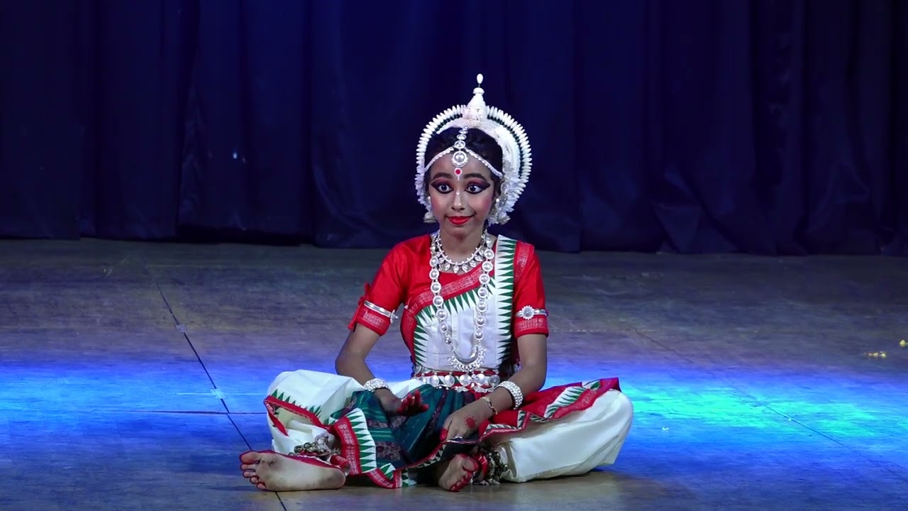 🌸 Devanshi Mukherjee at Biswa Odissi International 2025 🌸