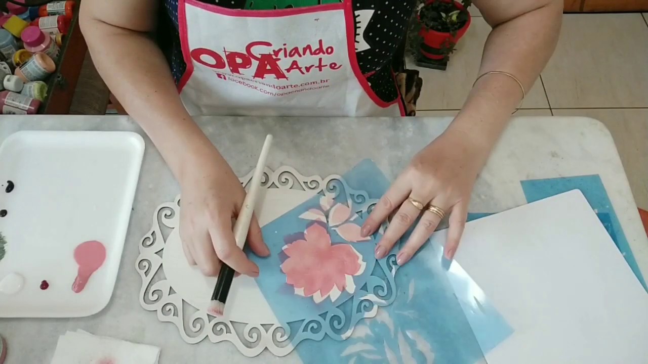Pintando Rosas com Stencil Parte 1