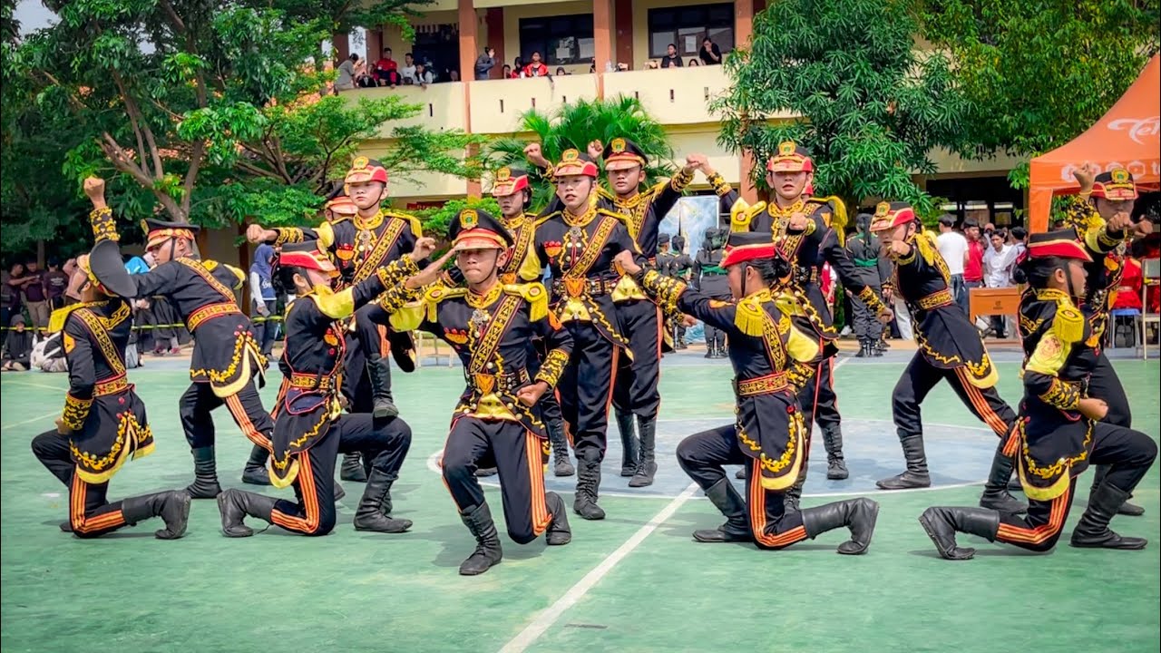 JUARA HARAPAN UTAMA 2 PASKIBRA SMPN 1 BANYUSARI B AT LKBB LOKASI 21