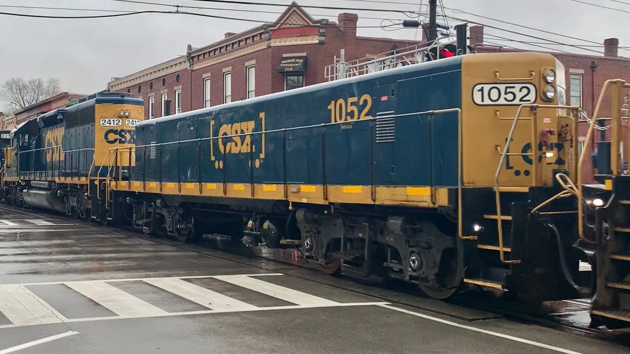 Street Running Train With 6 Locomotives, A SLUG Loco & Heritage Unit DPU + 2 Mile Long Train On Main