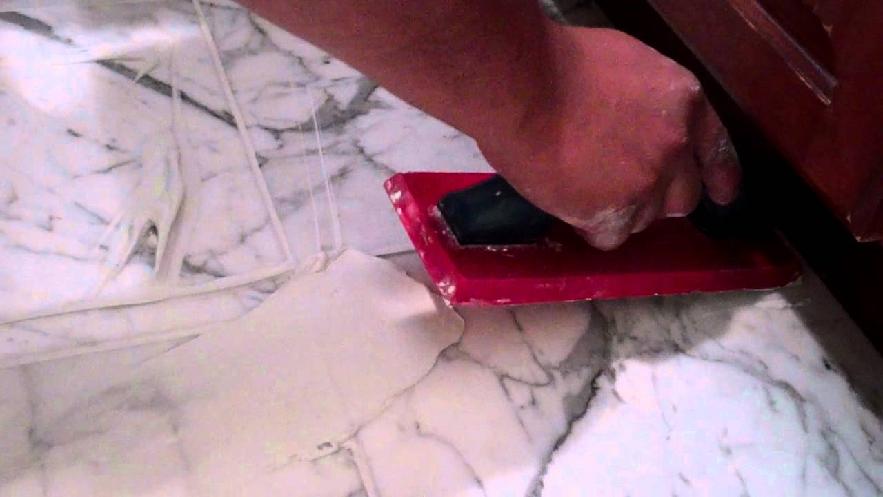 How to regrouting a marble foor - applying the grout