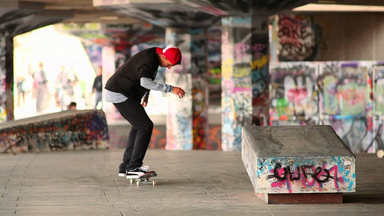 Joey Brezinski skates London - Manny Mania 2011