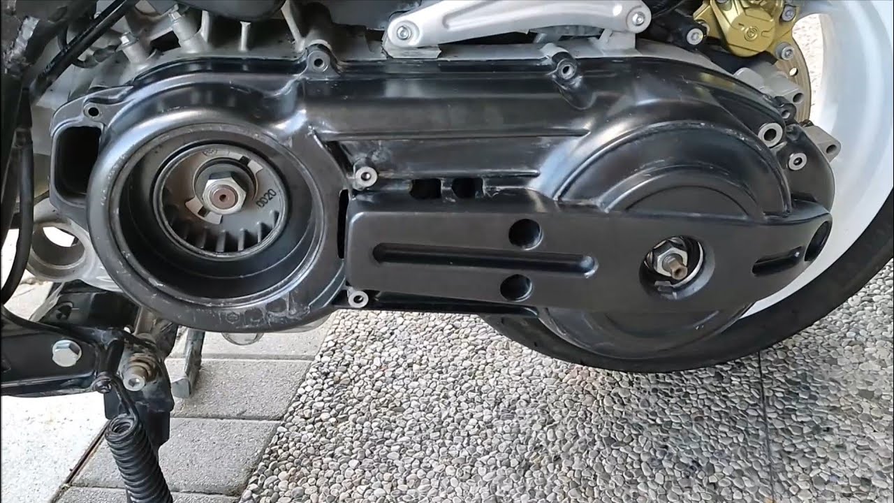 [Tutorial] Montare variatore Malossi Multivar + Sprintfilter + ripristino plastiche Gilera Nexus 500