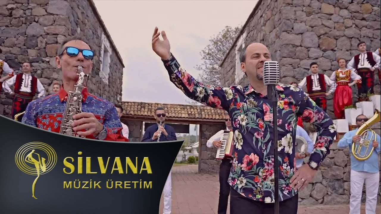 Ekrem & Erşan İkilisi - Bir Kız Gördüm