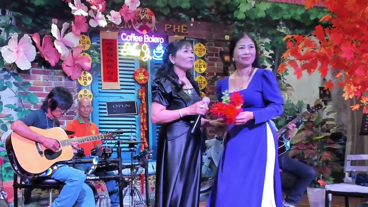 Hà Nội niềm tin và hy vọng  - Sáng tác: Phan Nhân  - Trình bày : Thùy Trang