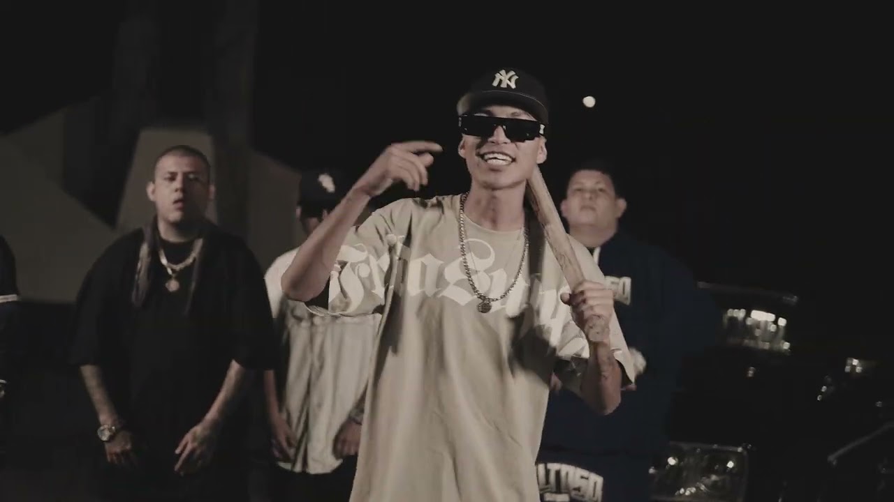 TIRANDO PLAKA video oficial @ElReghosg @EmeSenick @GFlow054 @McCalozona31clikaoficial @xavierxbeatz