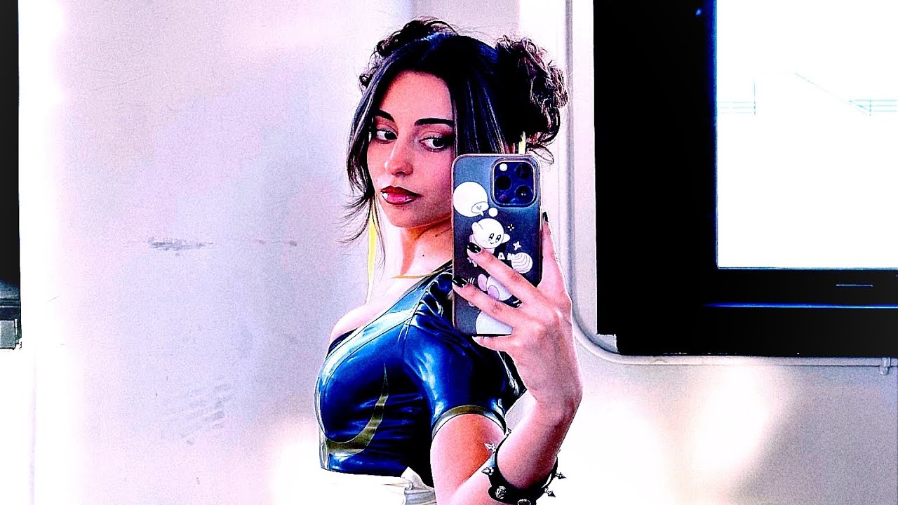 Chun Li Dancing For U ~ 👅🫦🤭 ( Part 1 )