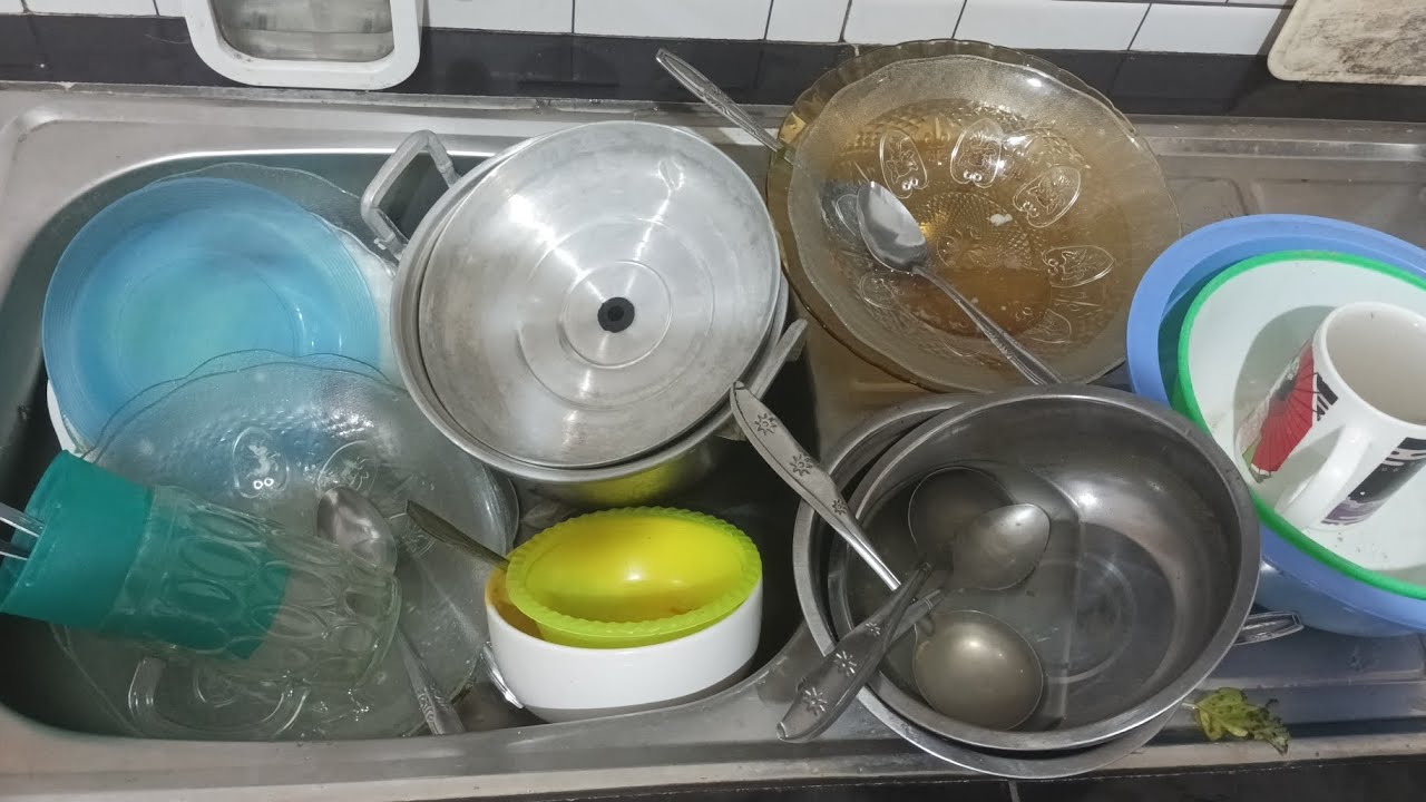 A Slow Morning Alone at the Sink | Washing Dishes by Hand