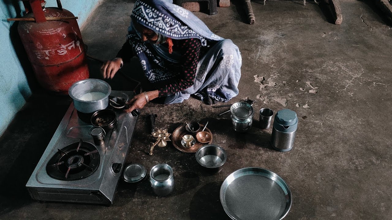 મમ્મી એ બનાવ્યું મસાલા વાળો દૂધ વામૈયા ફેમિલી VLOGS #gujrati #vlog#minivlog 