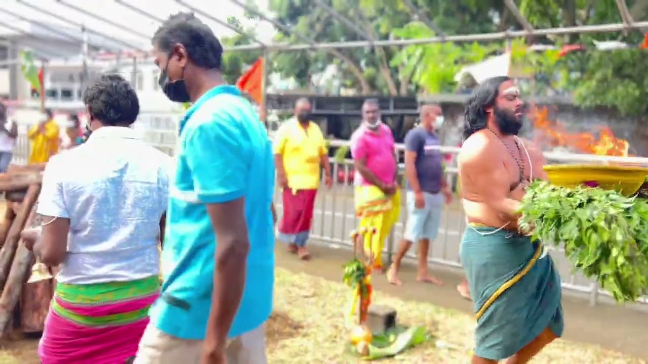 Marche sur le feu- rivière du rempart