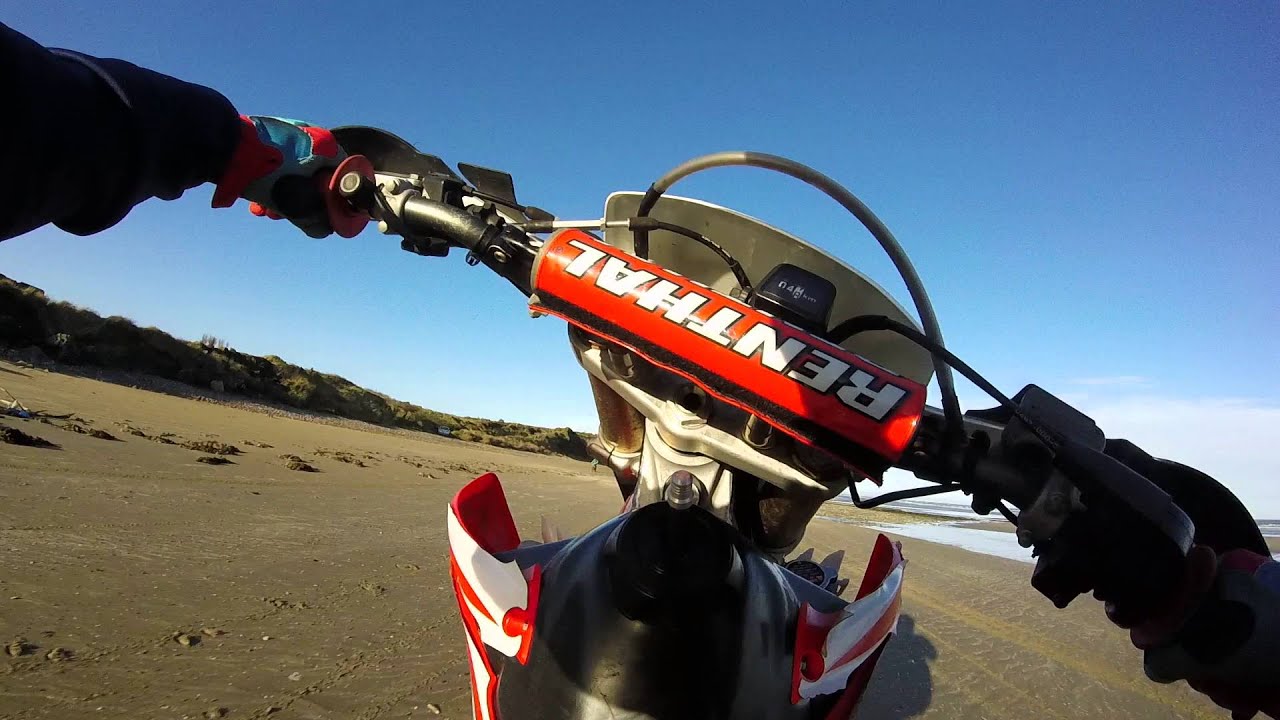 Cruising on the beech crfx 250