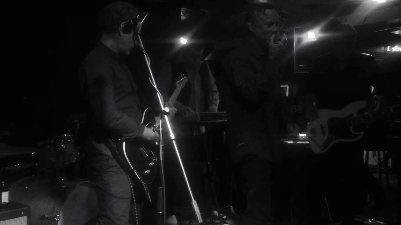 Tastee Nuggz “Grandma” August 16, 2019 • Gallagher’s / Huntington Beach (debut performance of song)
