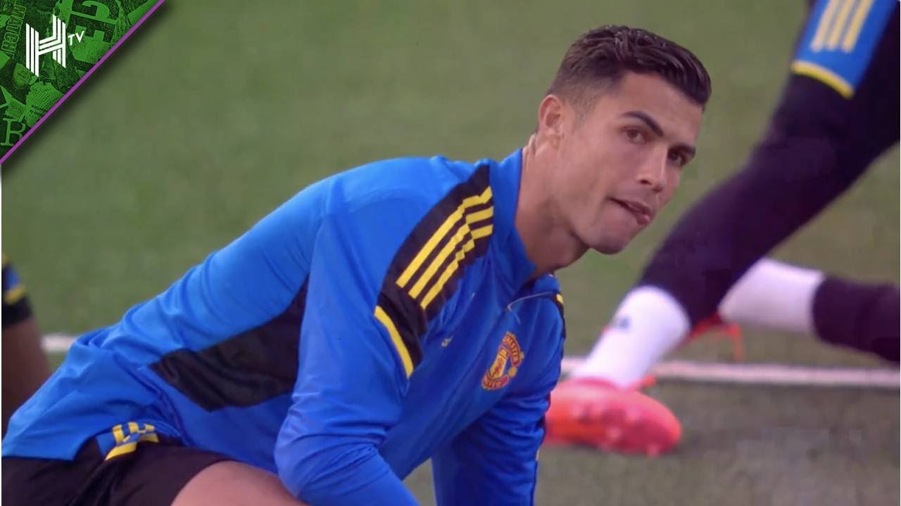 Cristiano Ronaldo trains with Manchester United ahead of his return to the Champions League 😍
