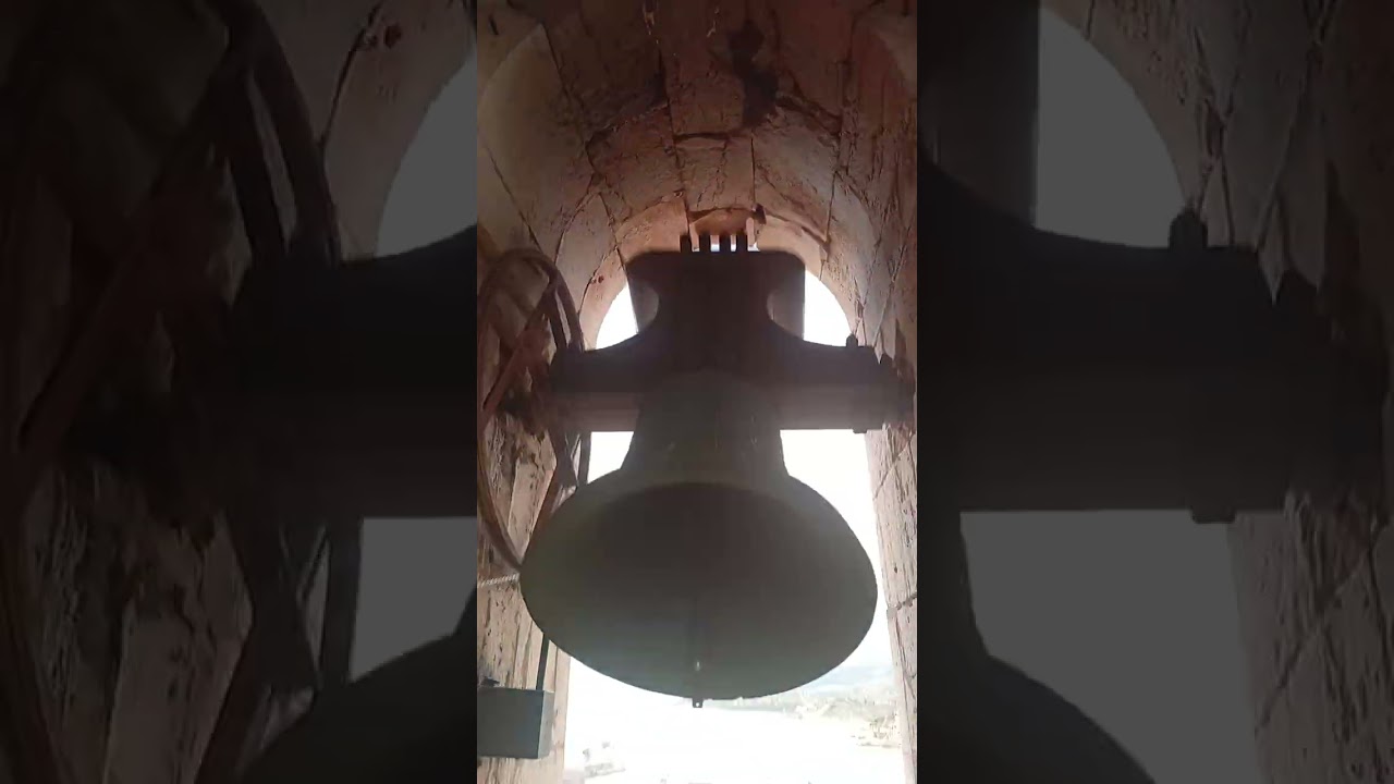 Volteo general de campanas por fiestas patronales - parroquia de La Virgen de Ermitana (Peñíscola)!!