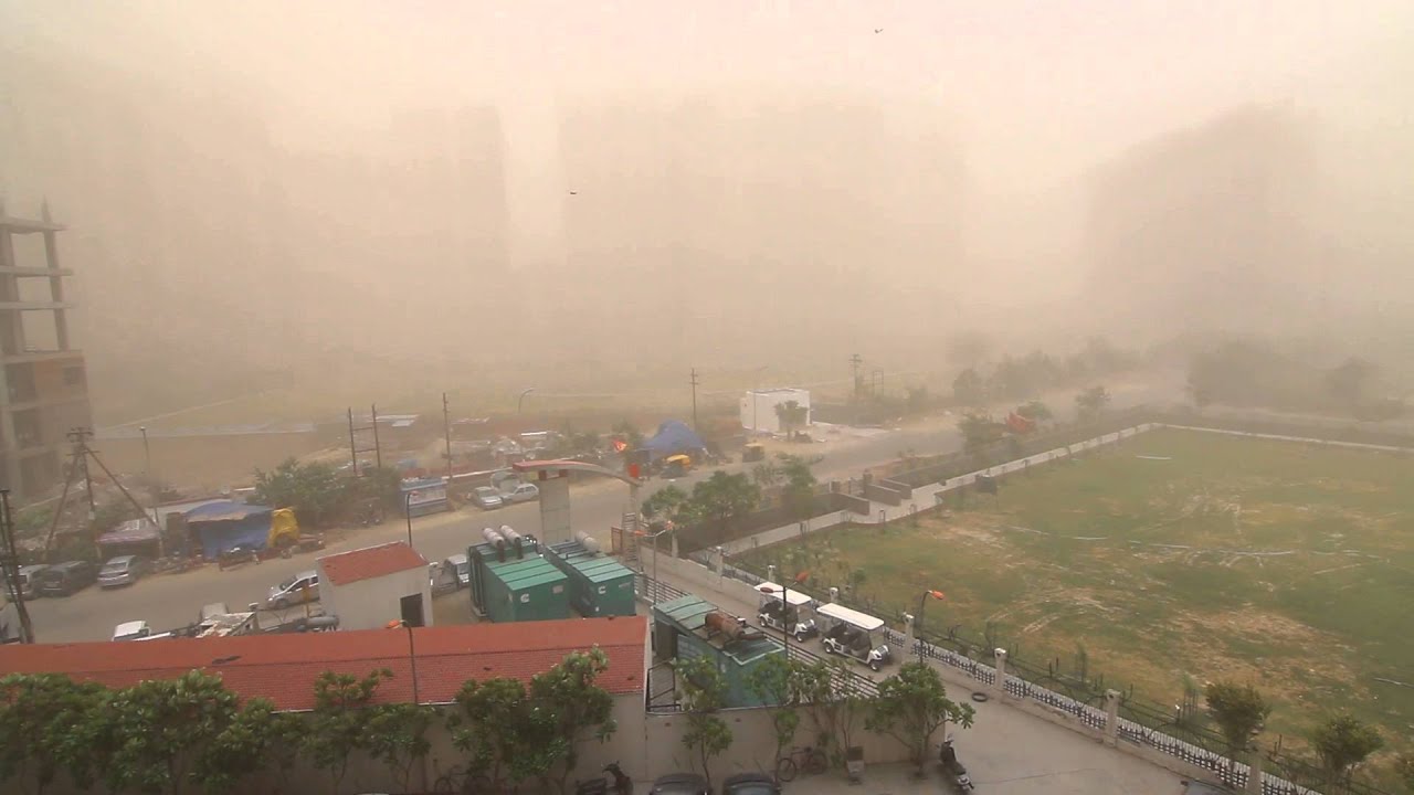 Sand storm in Noida