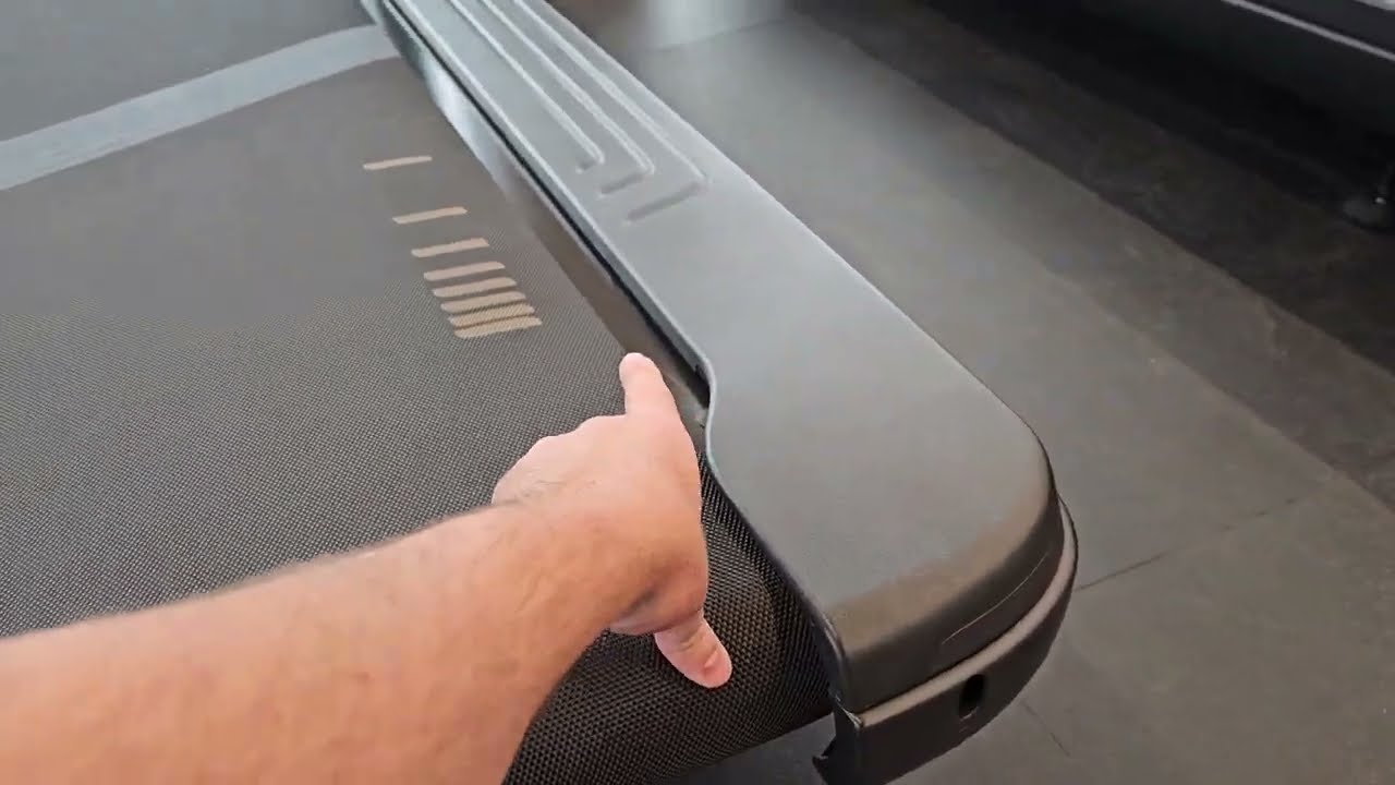 Precor Treadmill Drive Belt replacement proceeder.