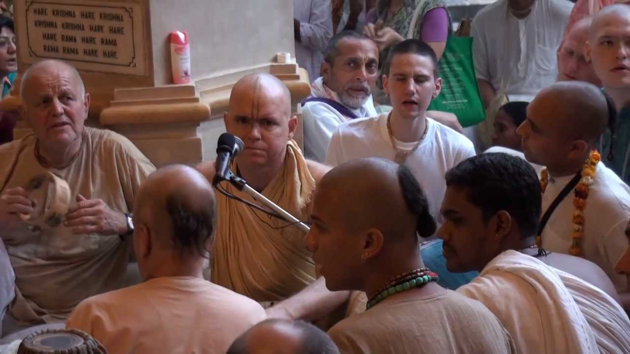 Aindra Prabhu kirtan on 19th of March 2010 Shri Vrindavan dham