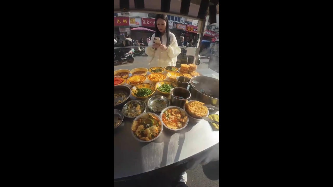 Street Food Livestream | Luosifen with Self-Serve Ingredients | First-Person Vendor Workflow