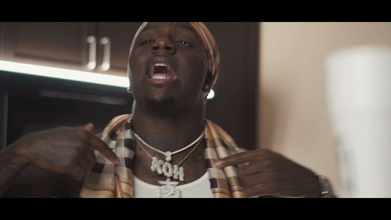 Tweeday  - Love me (Official Video) Instagram Tweeday_go2hard