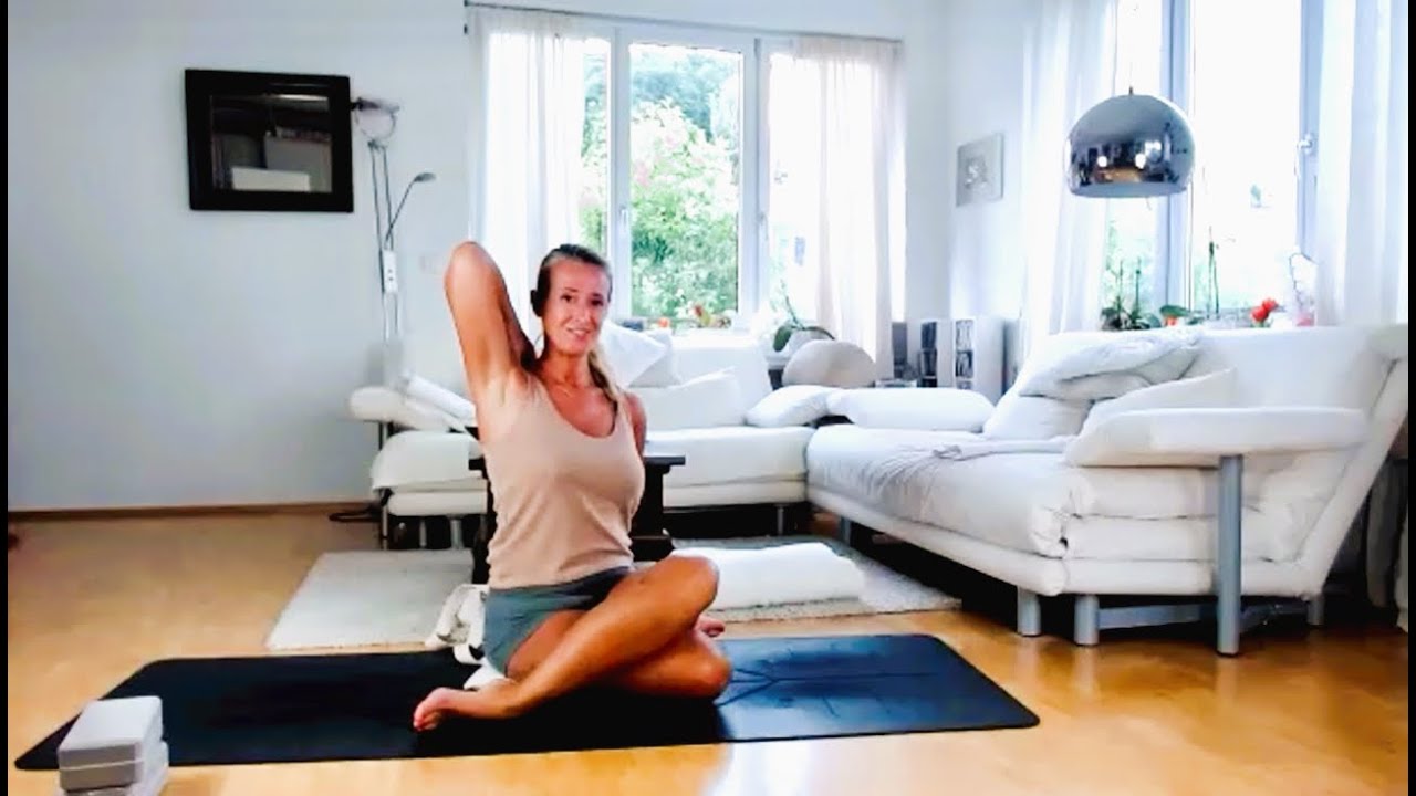 DEHNE DEINE SCHULTER , DEINEN NACKEN - YIN YOGA Stunde mit Veronika Rössl
