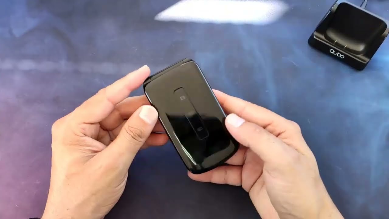 Qubo Flip Telefono per anziani GSM, Comodo che sia a  conchiglia   Display e caratteri grandi, ma