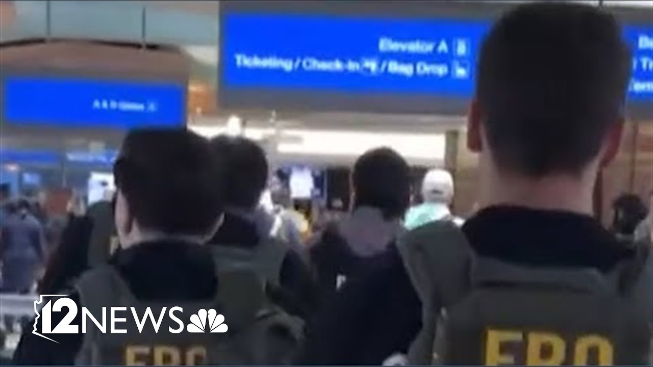 Federal ICE agents seen at Phoenix Sky Harbor Airport