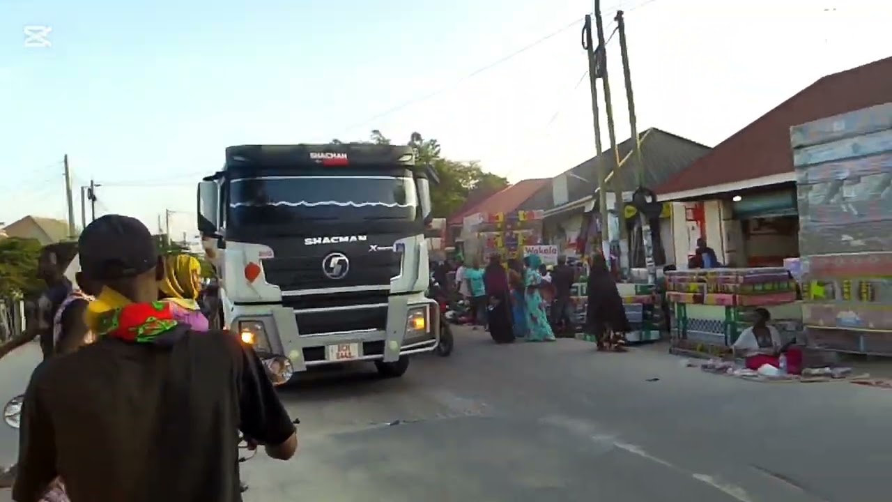 HARAKATI HAZIJA SIMAMA NI ALHAMISI NDANI YA BARABARANI TENA..