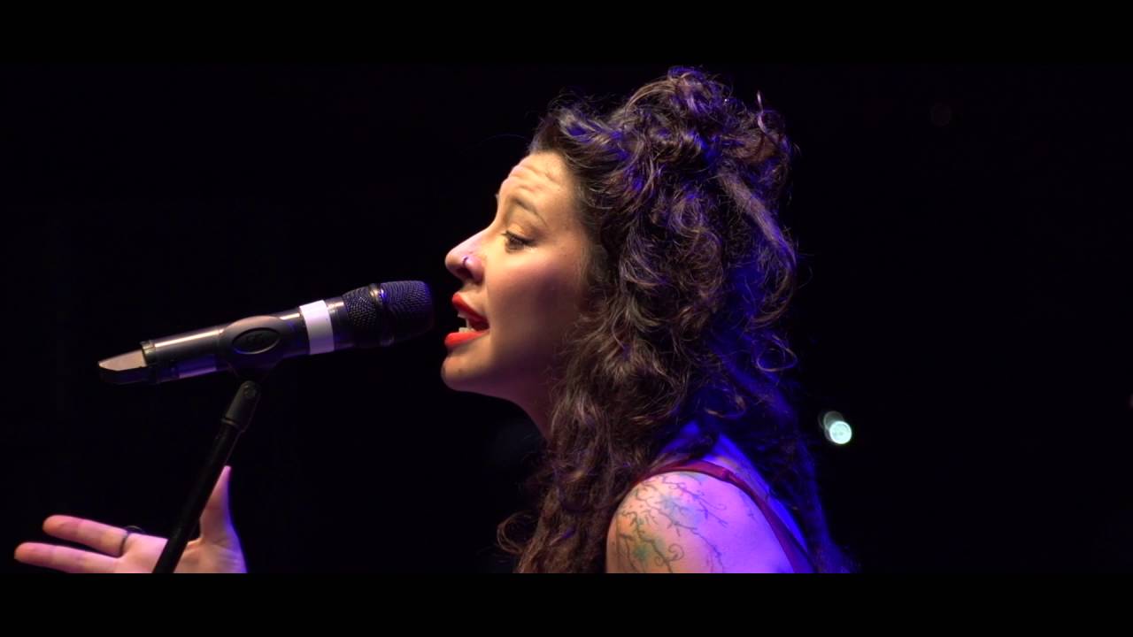 Marina Peralta - Luz (Ao Vivo e a Flores)