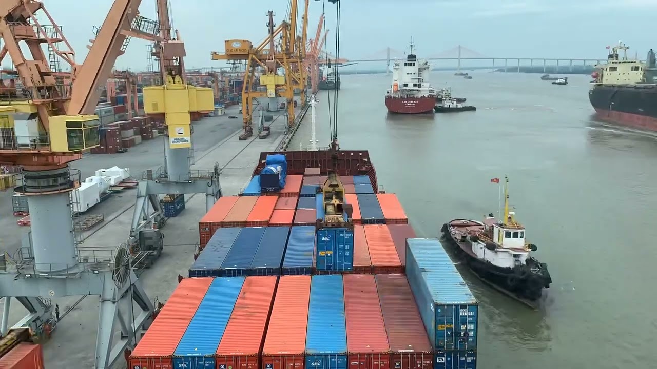 Cargo Operation & Vessel&rsquo;s Movements