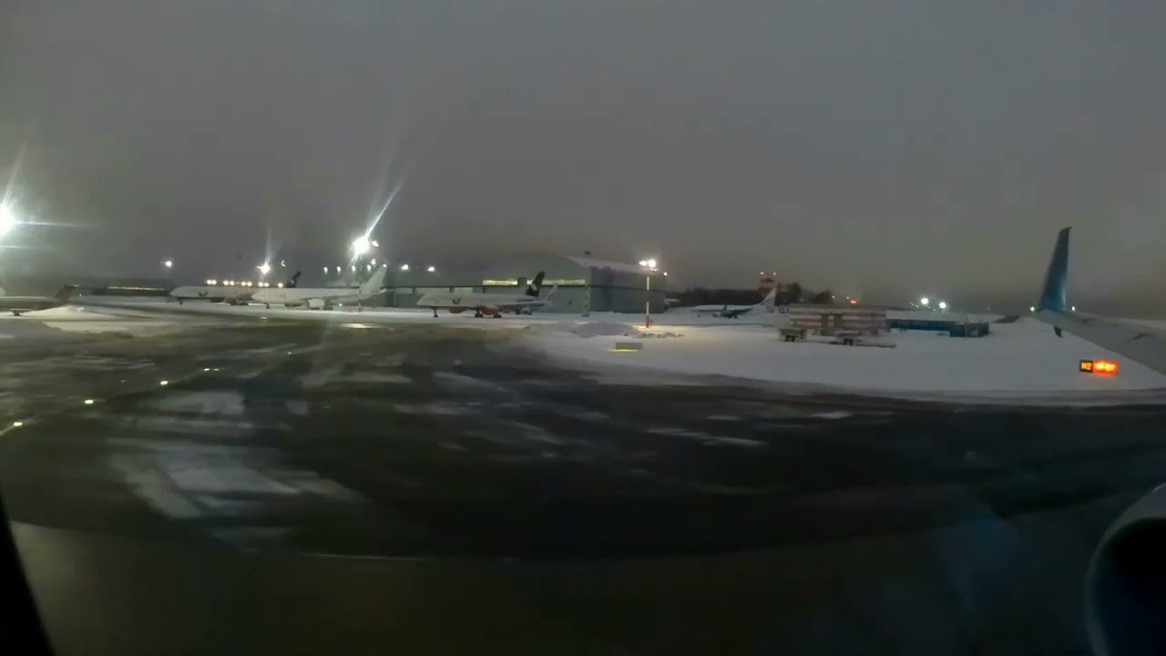 Взлёт Boeing 737-800 Победы из Внуково