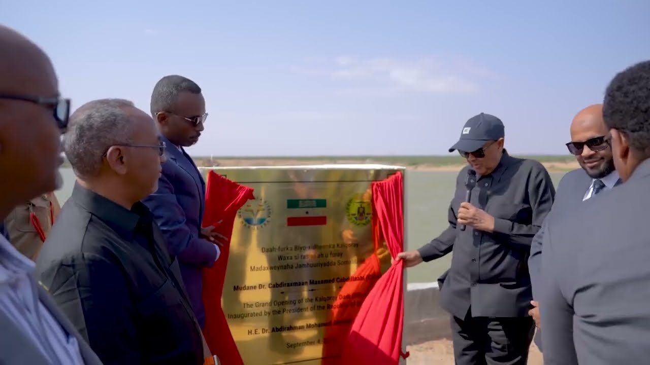 Madaxweynaha JSL oo Xadhiga ka jaray biyo xidheenka kalqoray mashaariic cusub dhagax dhigay.