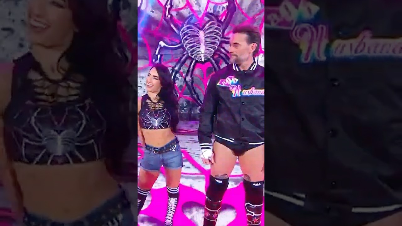 We still can&rsquo;t believe AJ Lee and CM Punk are making their entrances together! 👏 #Wrestlepalooza