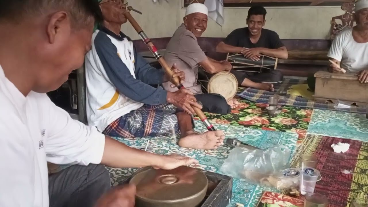 Latihan terus.. Terus latihan. sampe bisa.