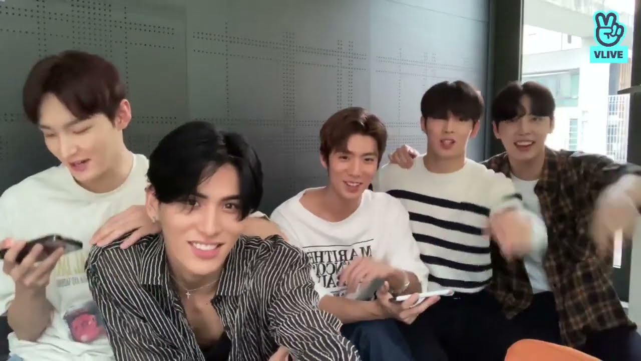 [ENG] Delicious Dinner | SF9 VLIVE 15.08.2022