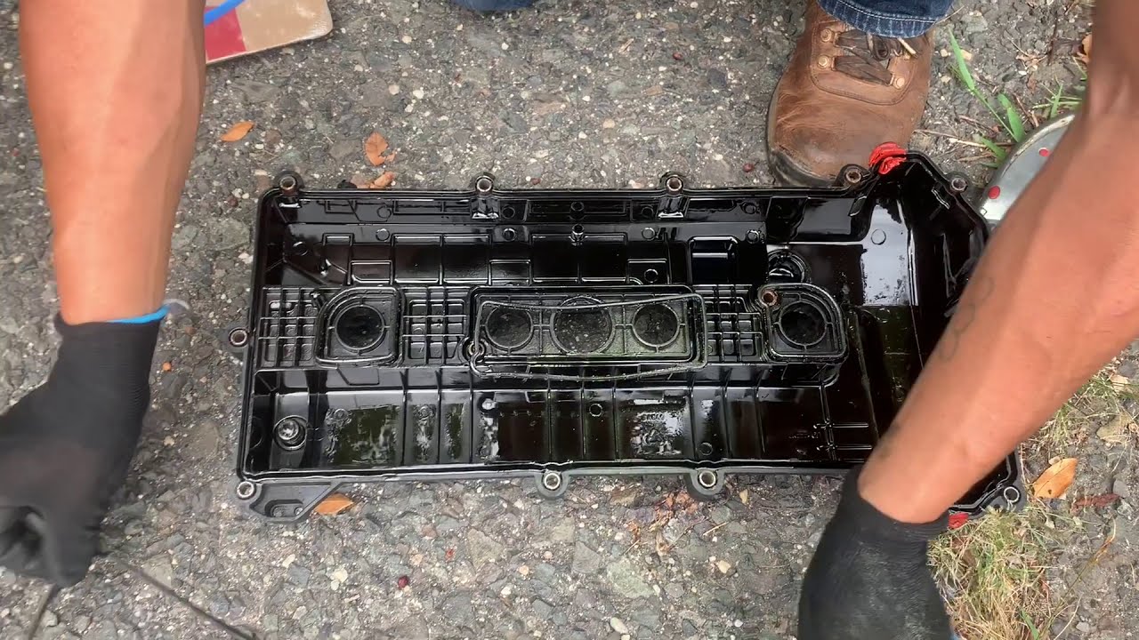 Cambio de empaque , gasket , junta de tapa de válvulas en un ford transit connect